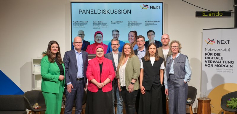 Fotografie von den Teilnehmenden der Paneldiskussion