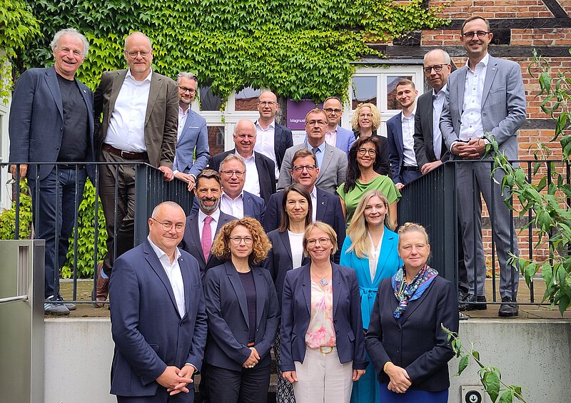 Gruppenfoto mit den Teilnehmenden der 47. Sitzung des IT-Planungsrats